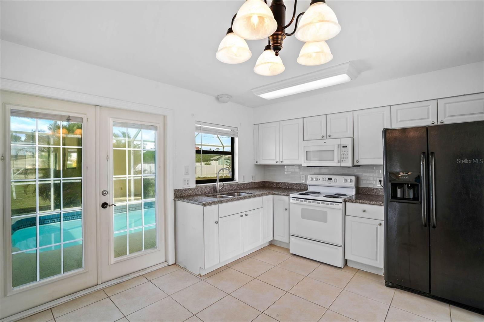 3255 LAKE VIEW BLVD, PORT CHARLOTTE, FL, 33948