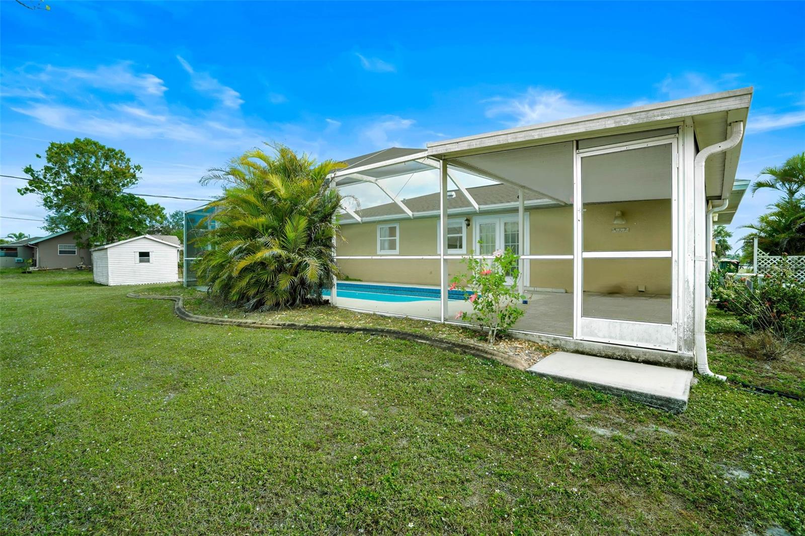 3255 LAKE VIEW BLVD, PORT CHARLOTTE, FL, 33948
