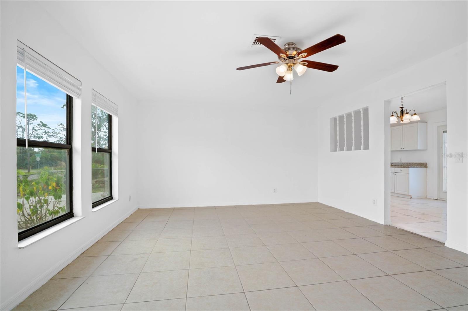 3255 LAKE VIEW BLVD, PORT CHARLOTTE, FL, 33948