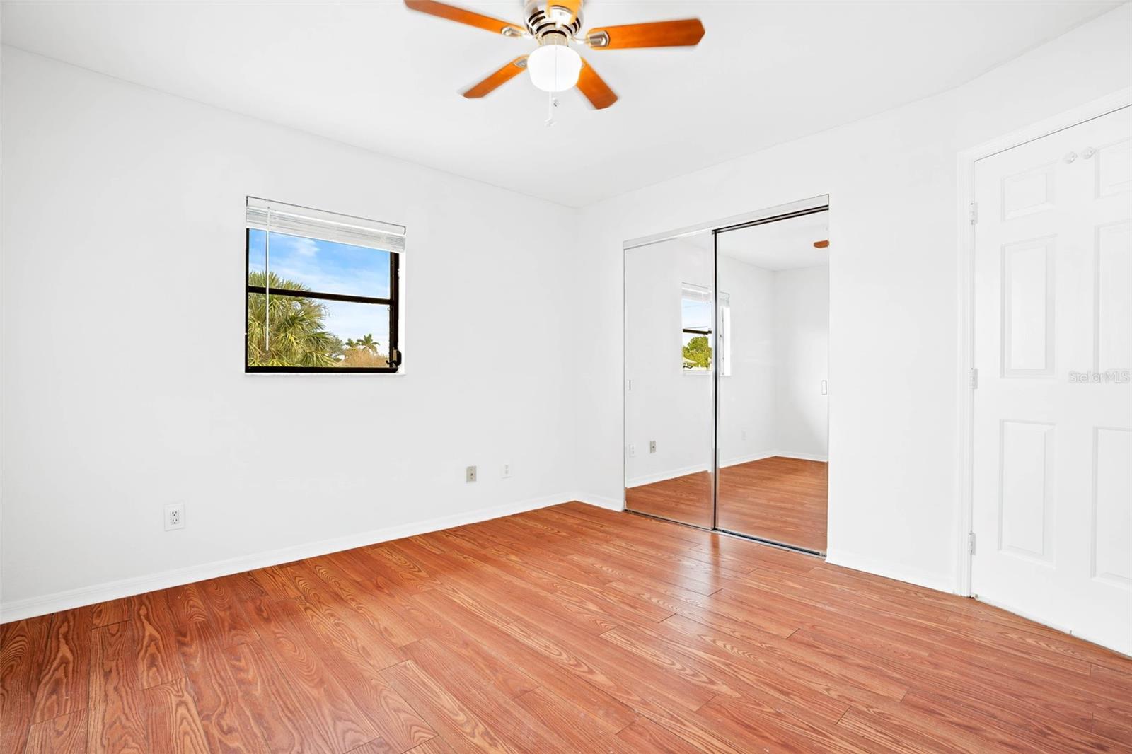 3255 LAKE VIEW BLVD, PORT CHARLOTTE, FL, 33948