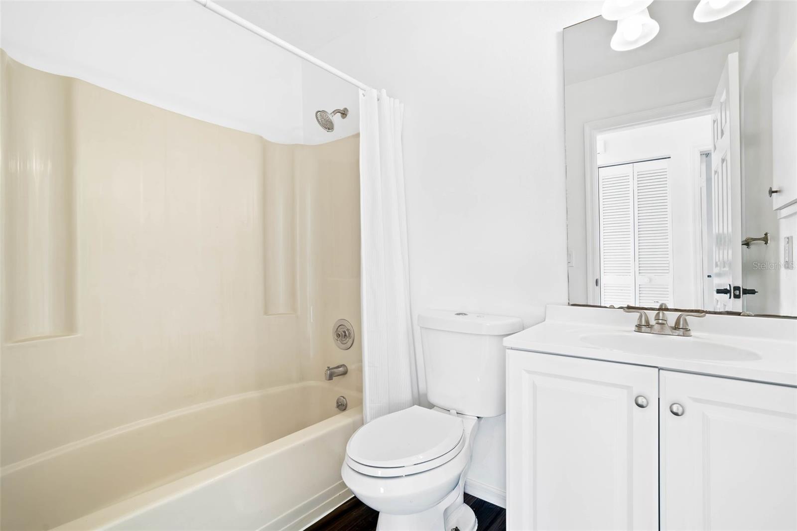 3255 LAKE VIEW BLVD, PORT CHARLOTTE, FL, 33948