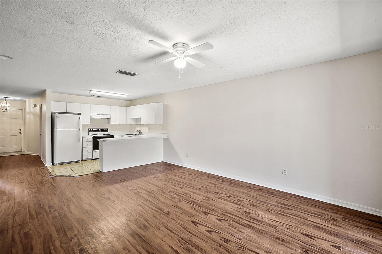 2613-2615 HOLLOW LN, LEESBURG, FL, 34748