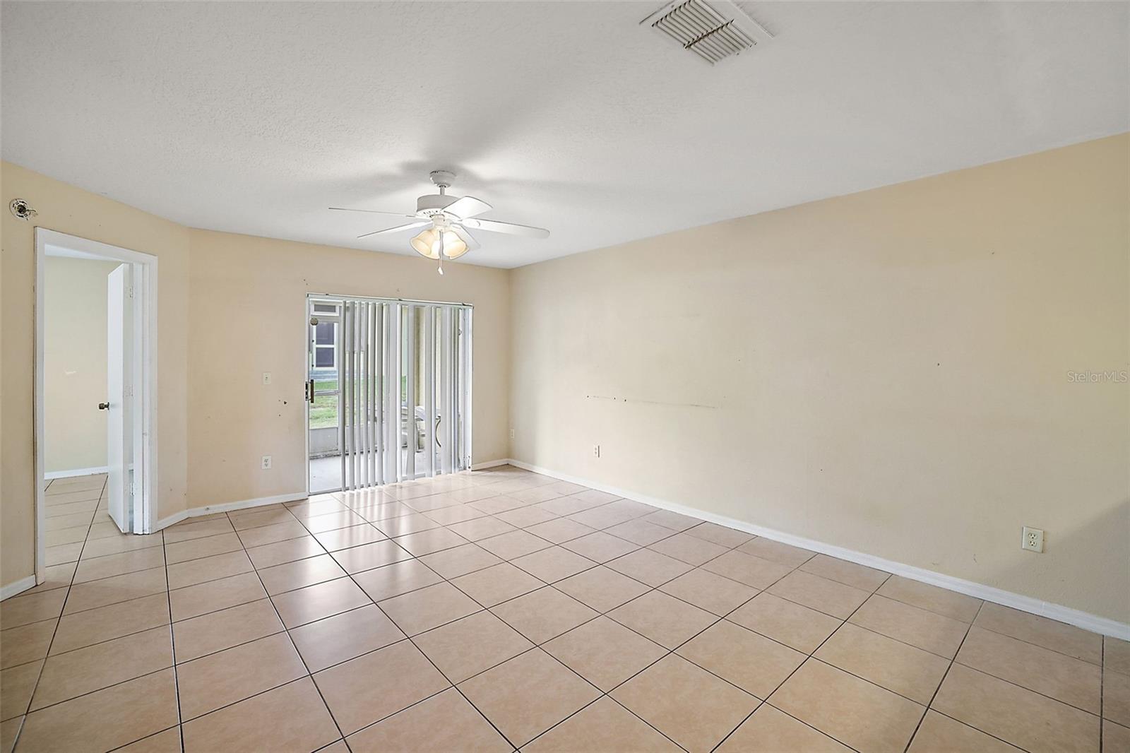 2613-2615 HOLLOW LN, LEESBURG, FL, 34748