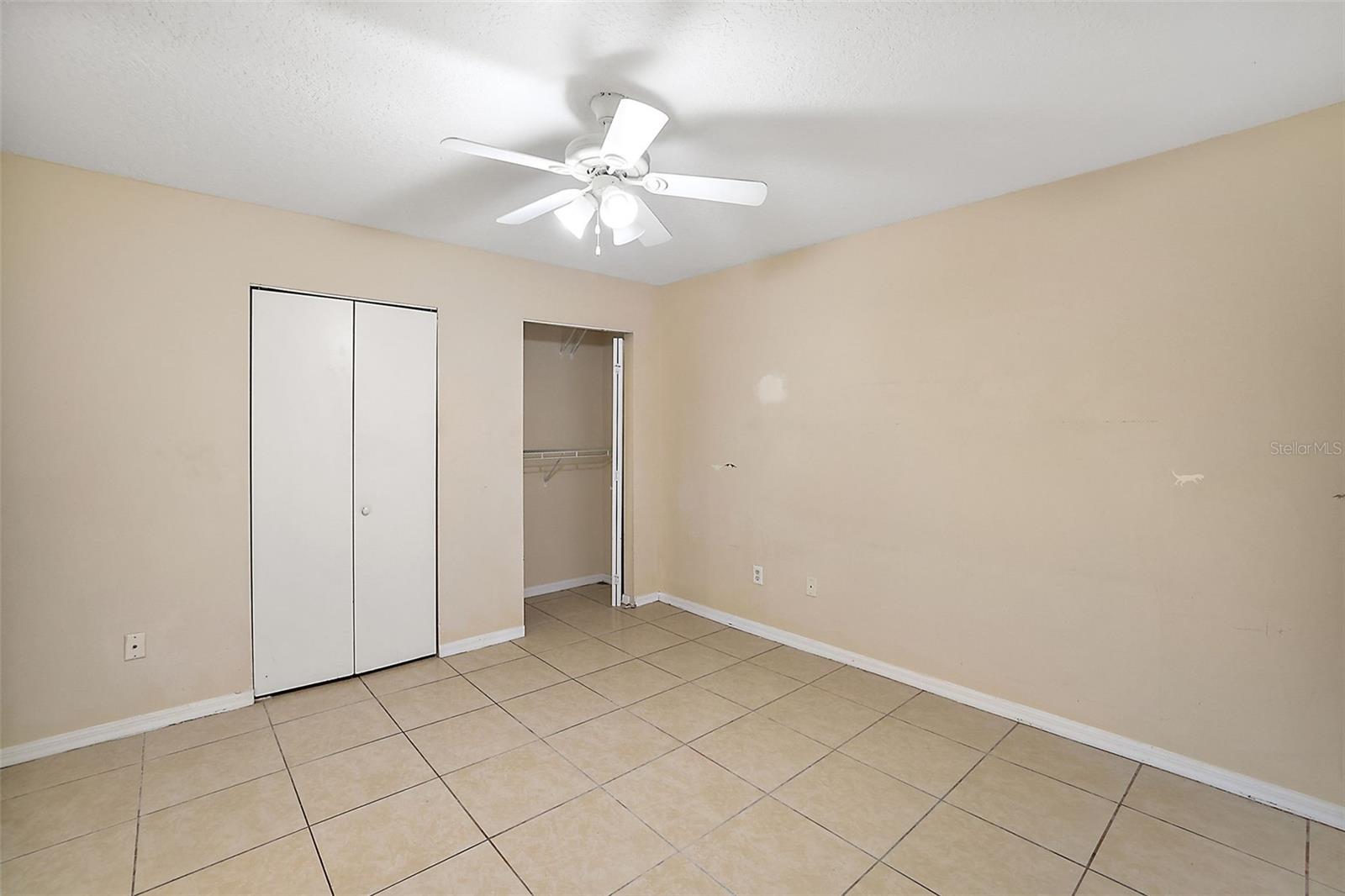 2613-2615 HOLLOW LN, LEESBURG, FL, 34748
