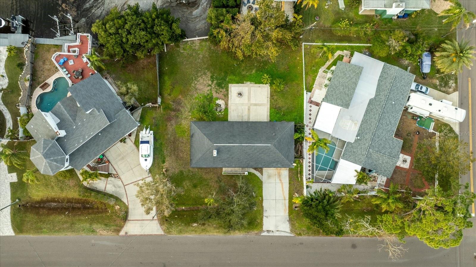 608 FLORIDA BLVD, CRYSTAL BEACH, FL, 34681