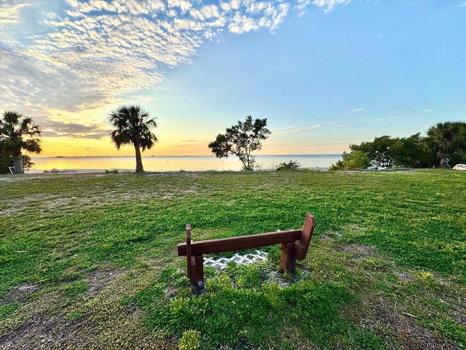 608 FLORIDA BLVD, CRYSTAL BEACH, FL, 34681