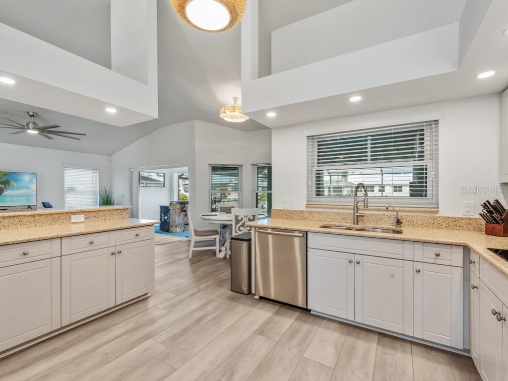 233 EL DORADO PKWY W, CAPE CORAL, FL, 33914