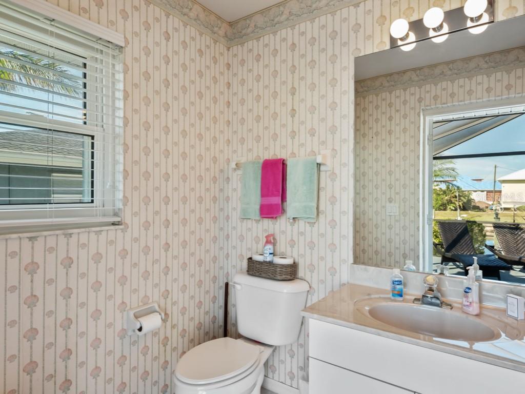 233 EL DORADO PKWY W, CAPE CORAL, FL, 33914