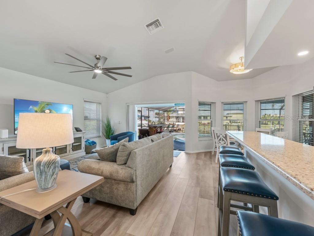 233 EL DORADO PKWY W, CAPE CORAL, FL, 33914