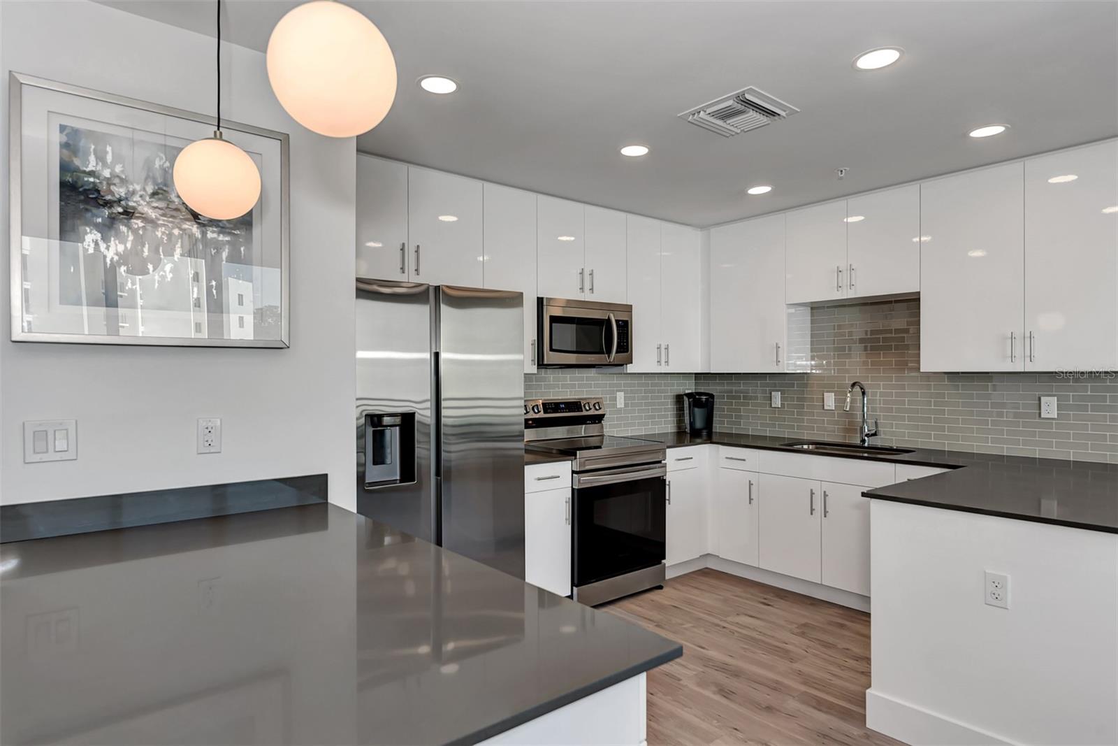 1703 N TAMIAMI TRL #307, SARASOTA, FL, 34234