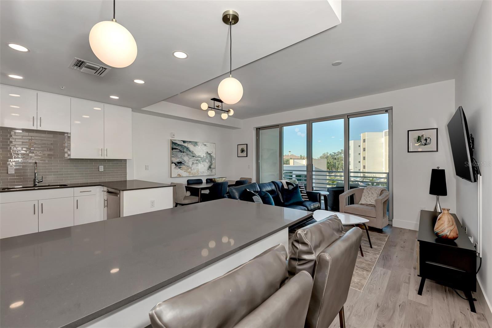 1703 N TAMIAMI TRL #307, SARASOTA, FL, 34234