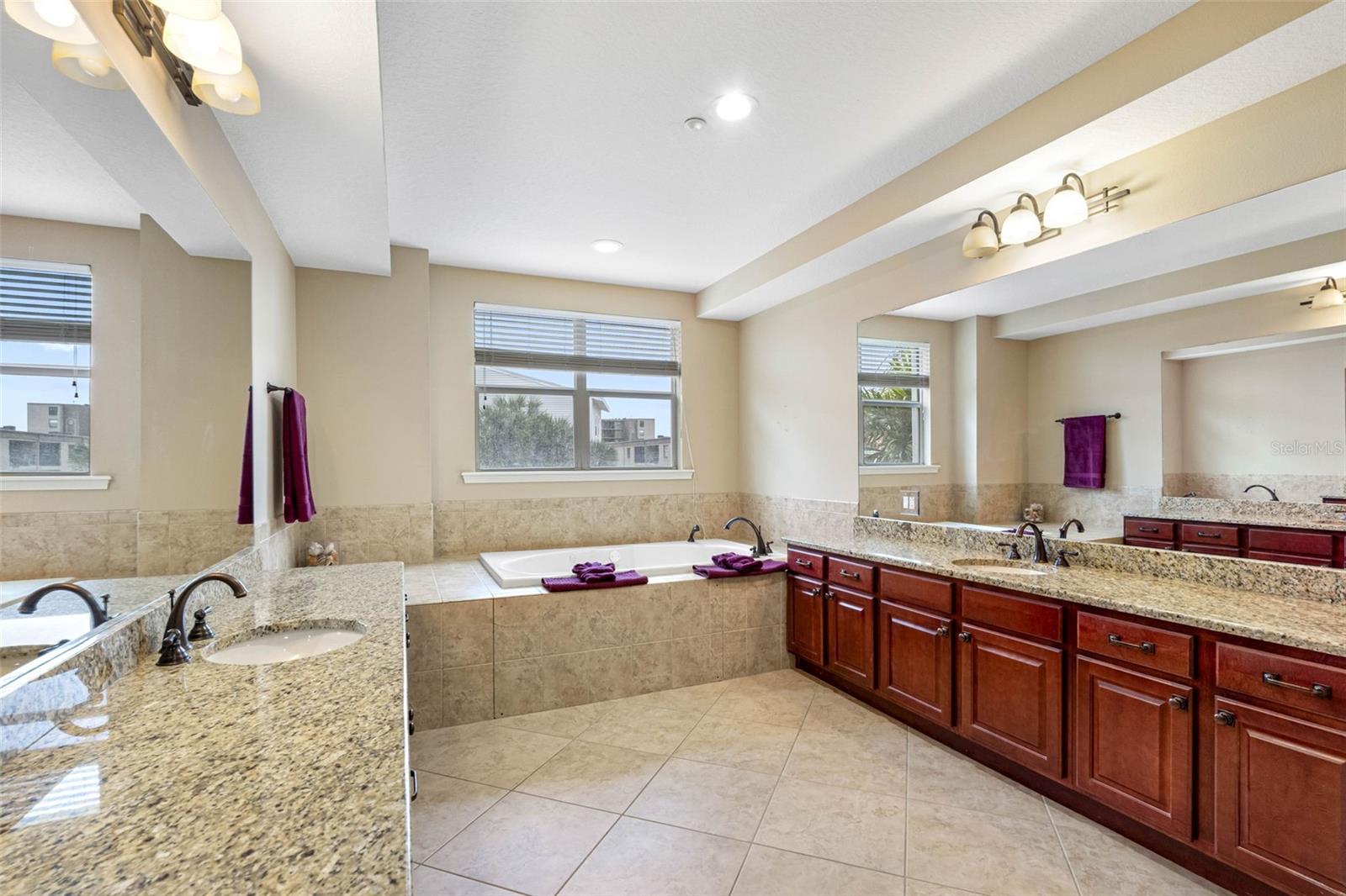19734 GULF BLVD #202, INDIAN SHORES, FL, 33785