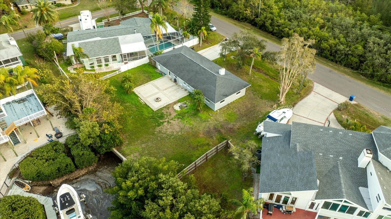 608 FLORIDA BLVD, CRYSTAL BEACH, FL, 34681