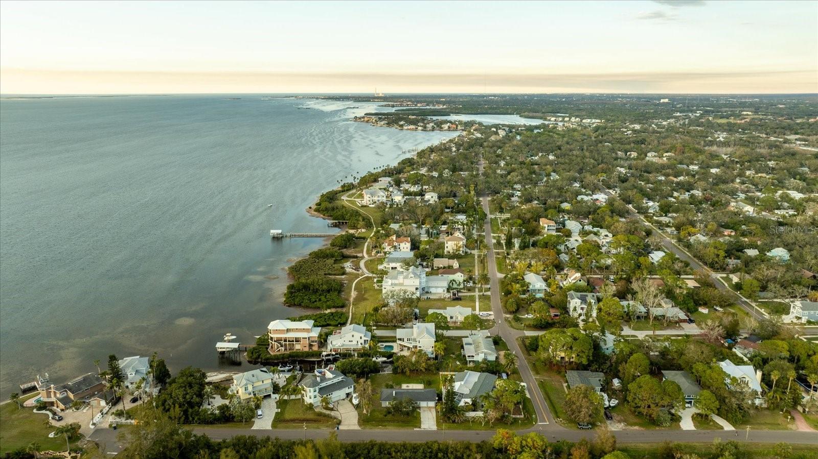 608 FLORIDA BLVD, CRYSTAL BEACH, FL, 34681