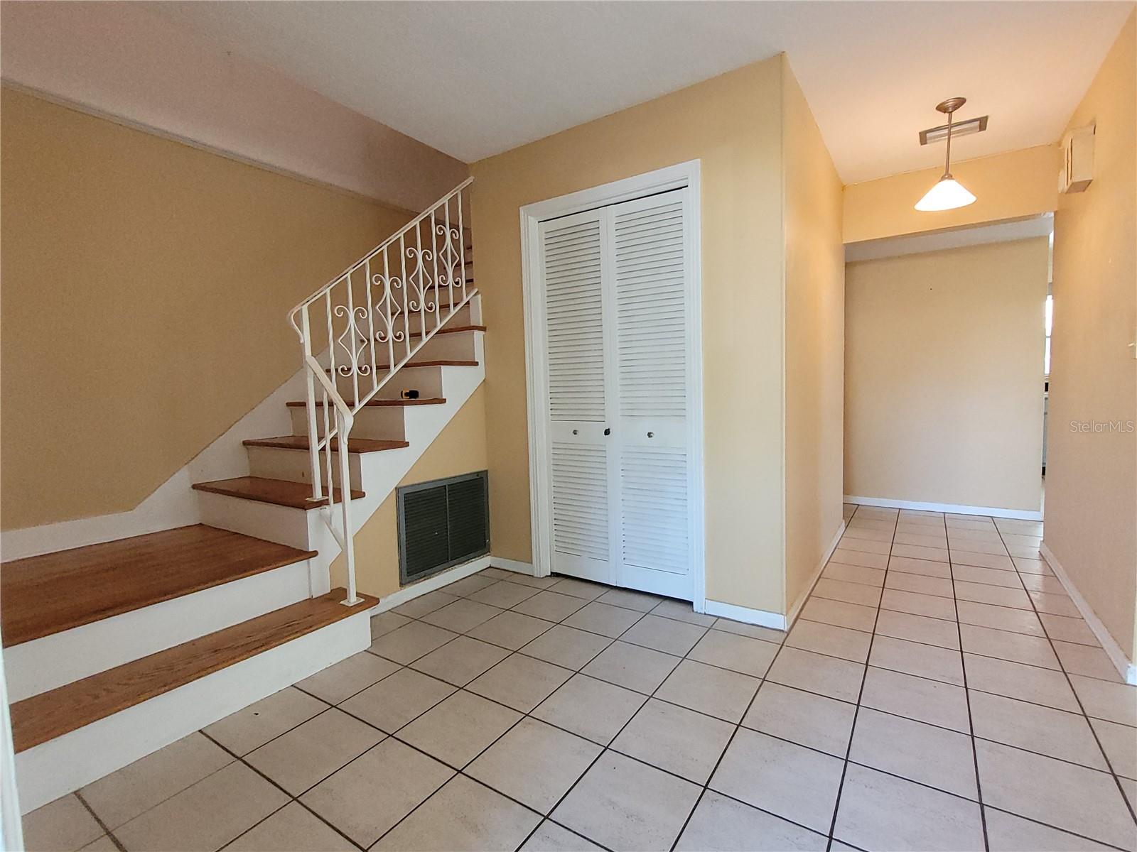 JUNGLE SHORES 2, ST PETERSBURG, FL, 33710