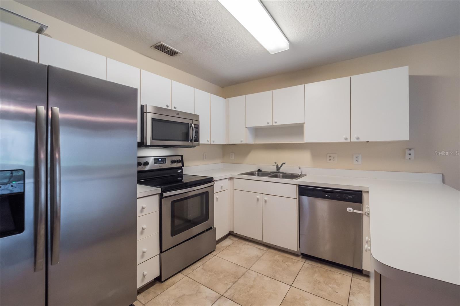 2617-2619 HOLLOW LN, LEESBURG, FL, 34748