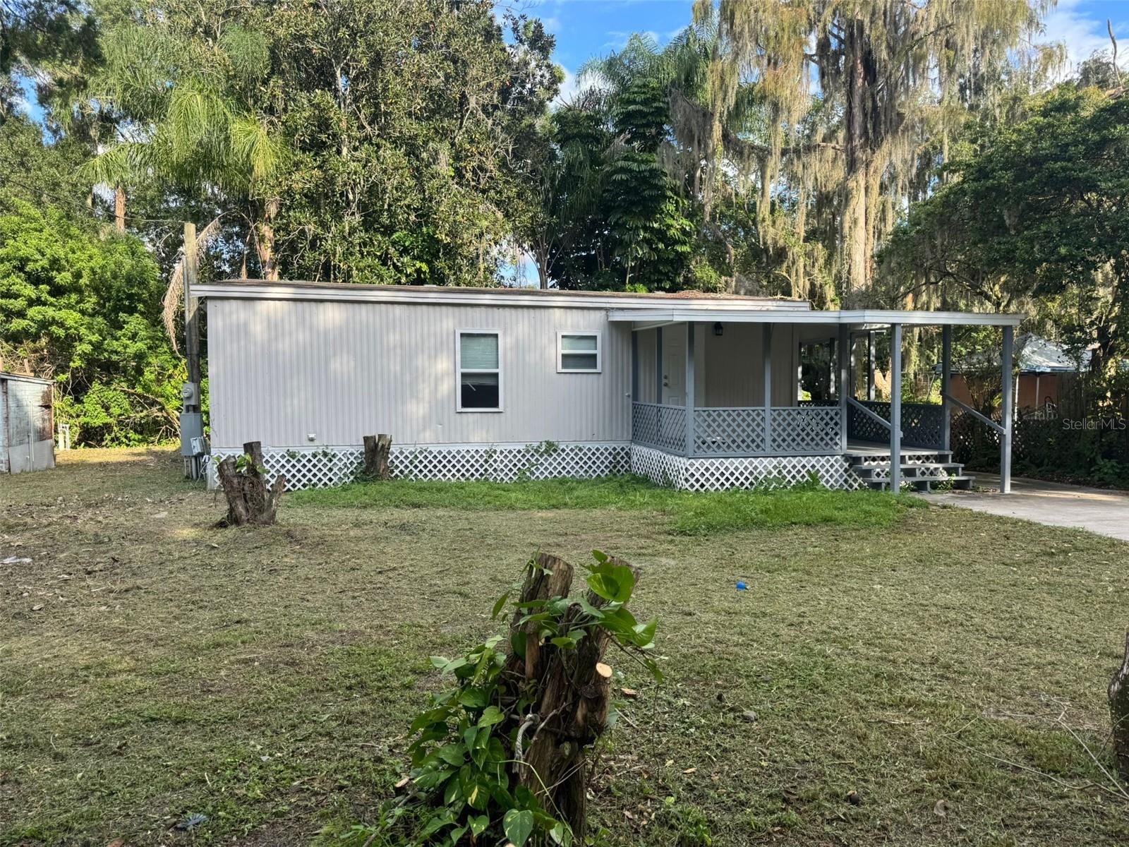 18111 LAKE FRONT DR, LUTZ, FL, 33548