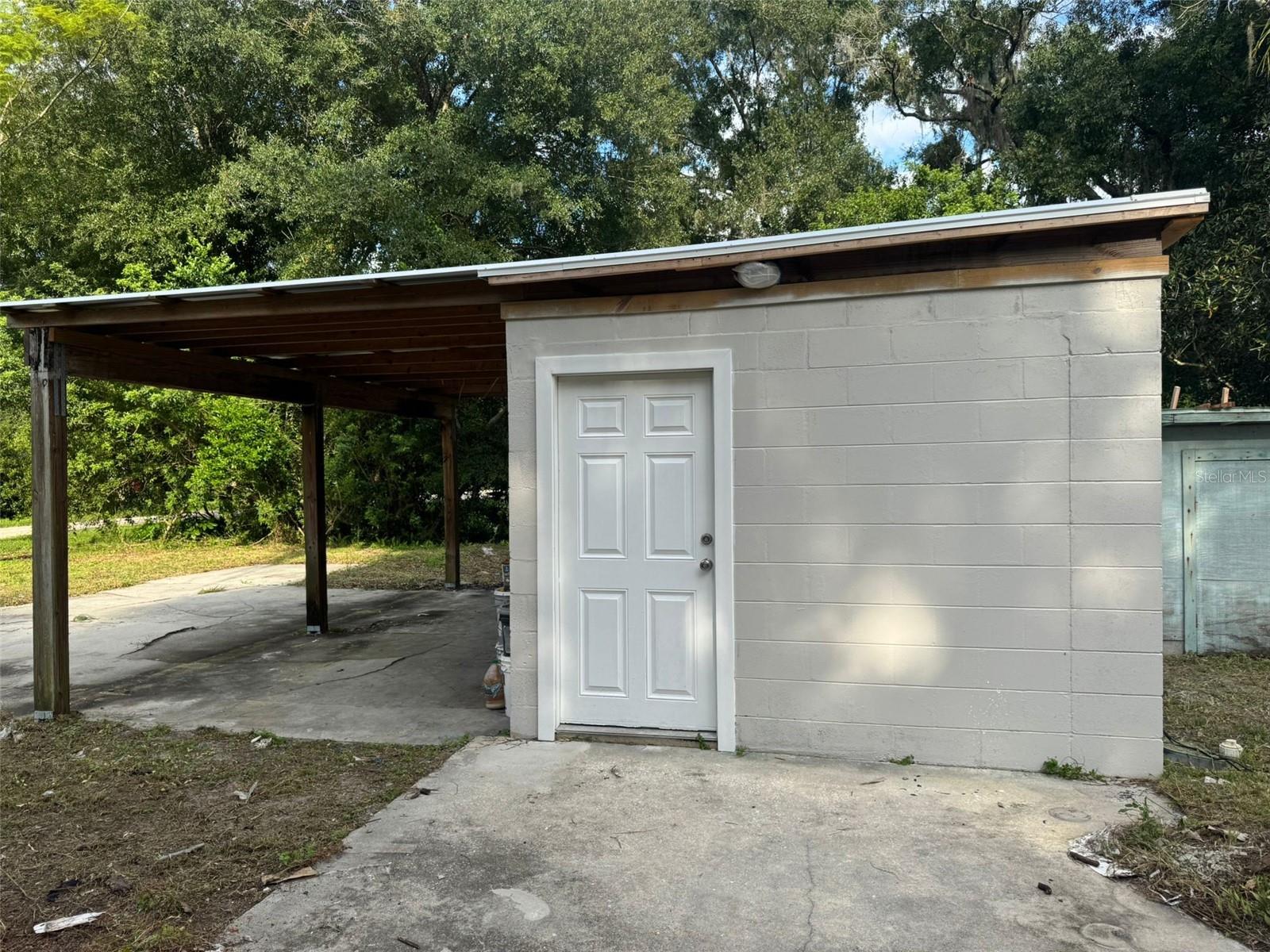 18111 LAKE FRONT DR, LUTZ, FL, 33548