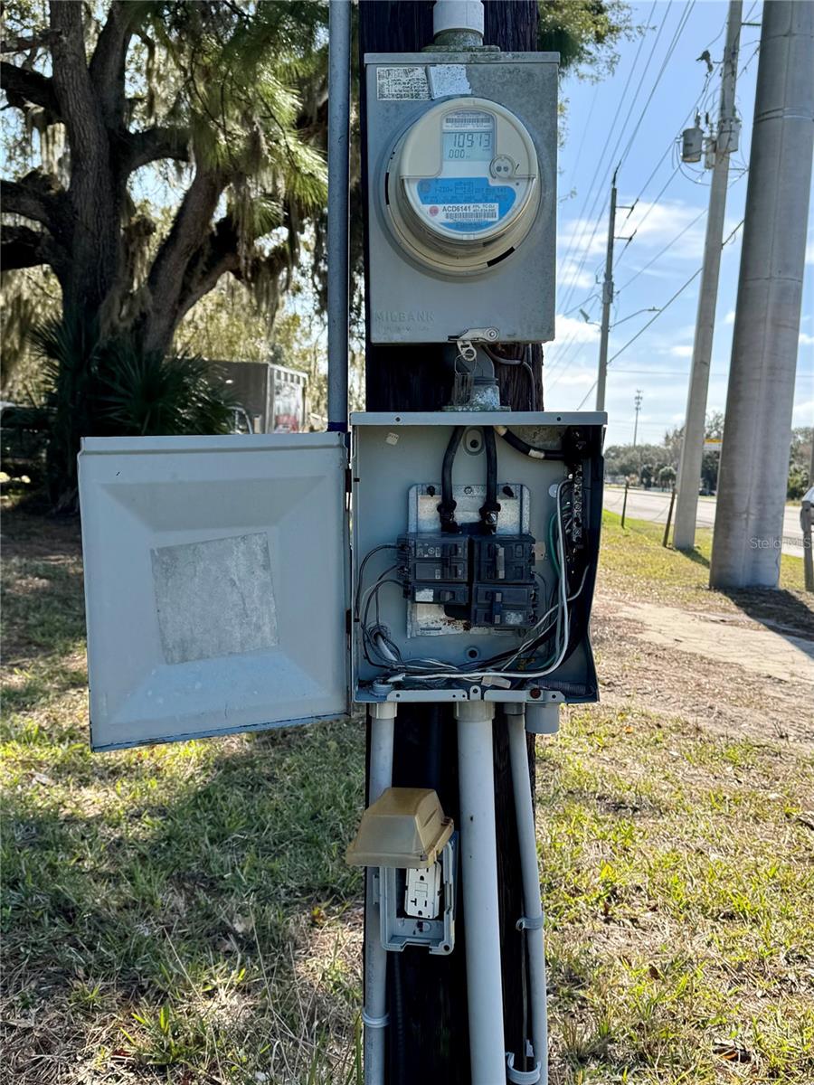 135 N US HIGHWAY 1, OAK HILL, FL, 32759