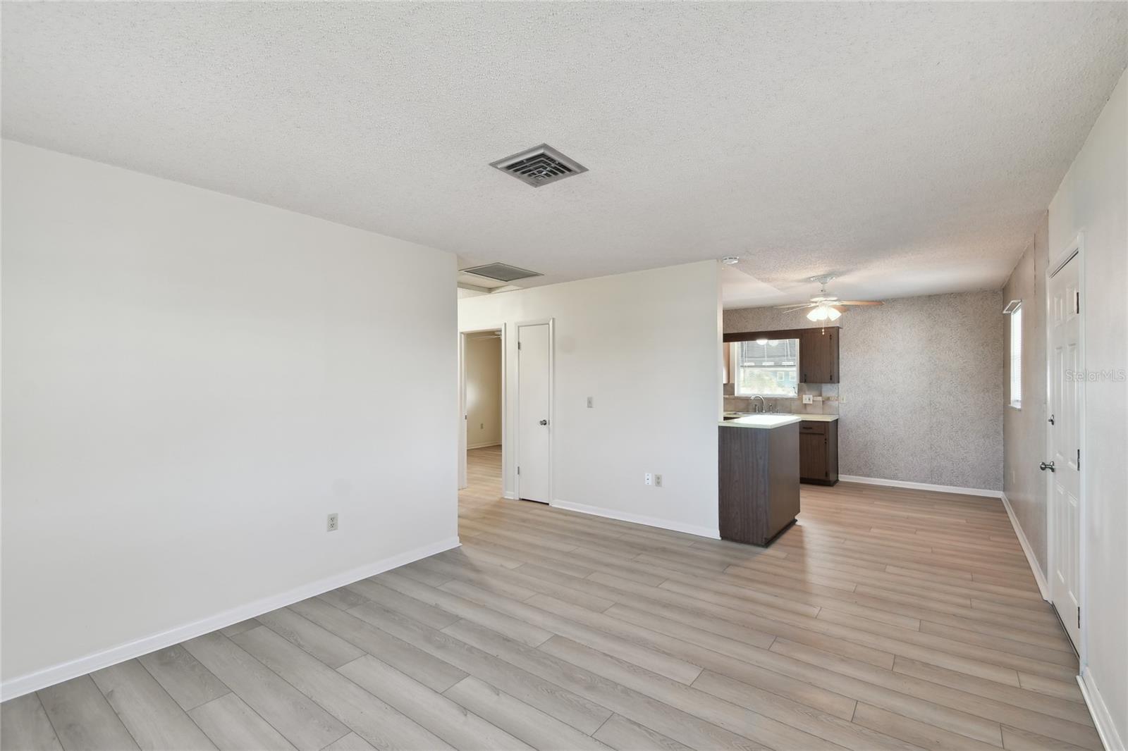 360 137TH AVENUE CIR, MADEIRA BEACH, FL, 33708