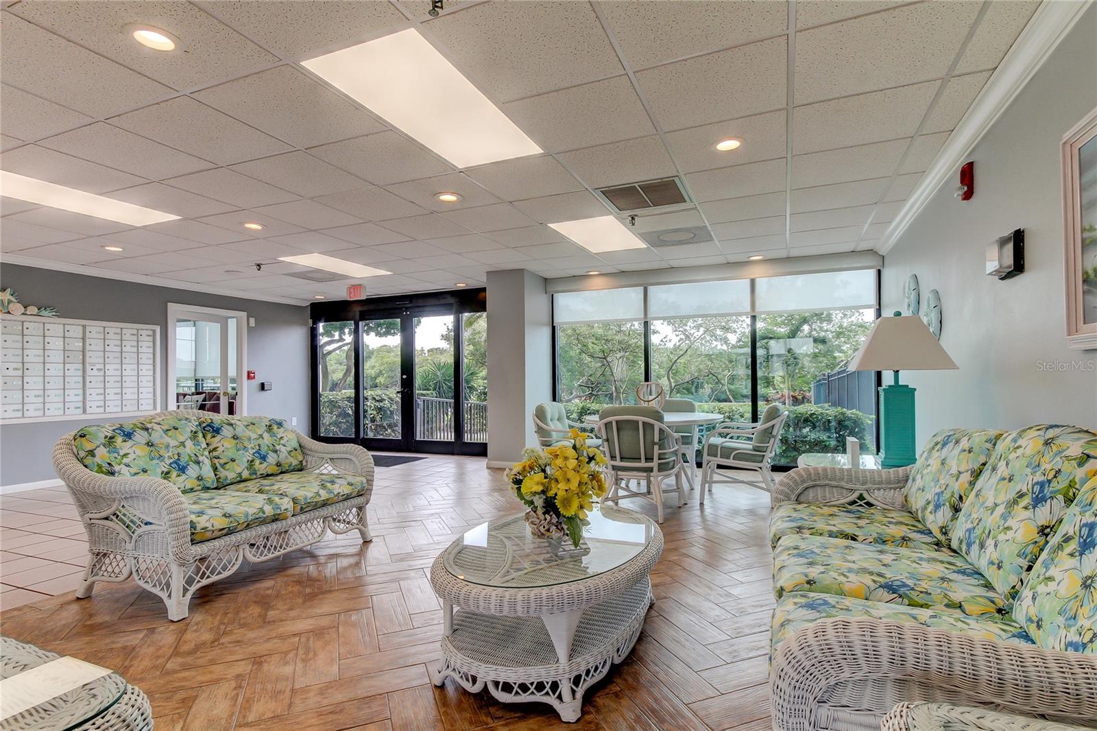 7050 SUNSET DR S #208, SOUTH PASADENA, FL, 33707