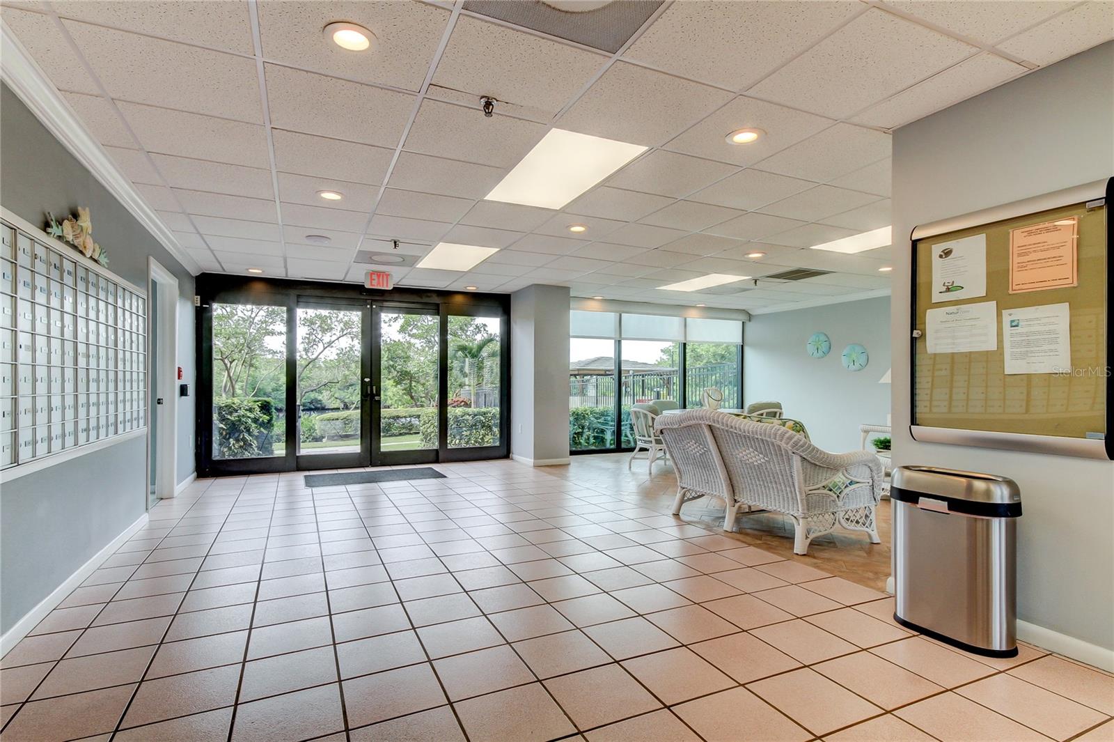 7050 SUNSET DR S #208, SOUTH PASADENA, FL, 33707