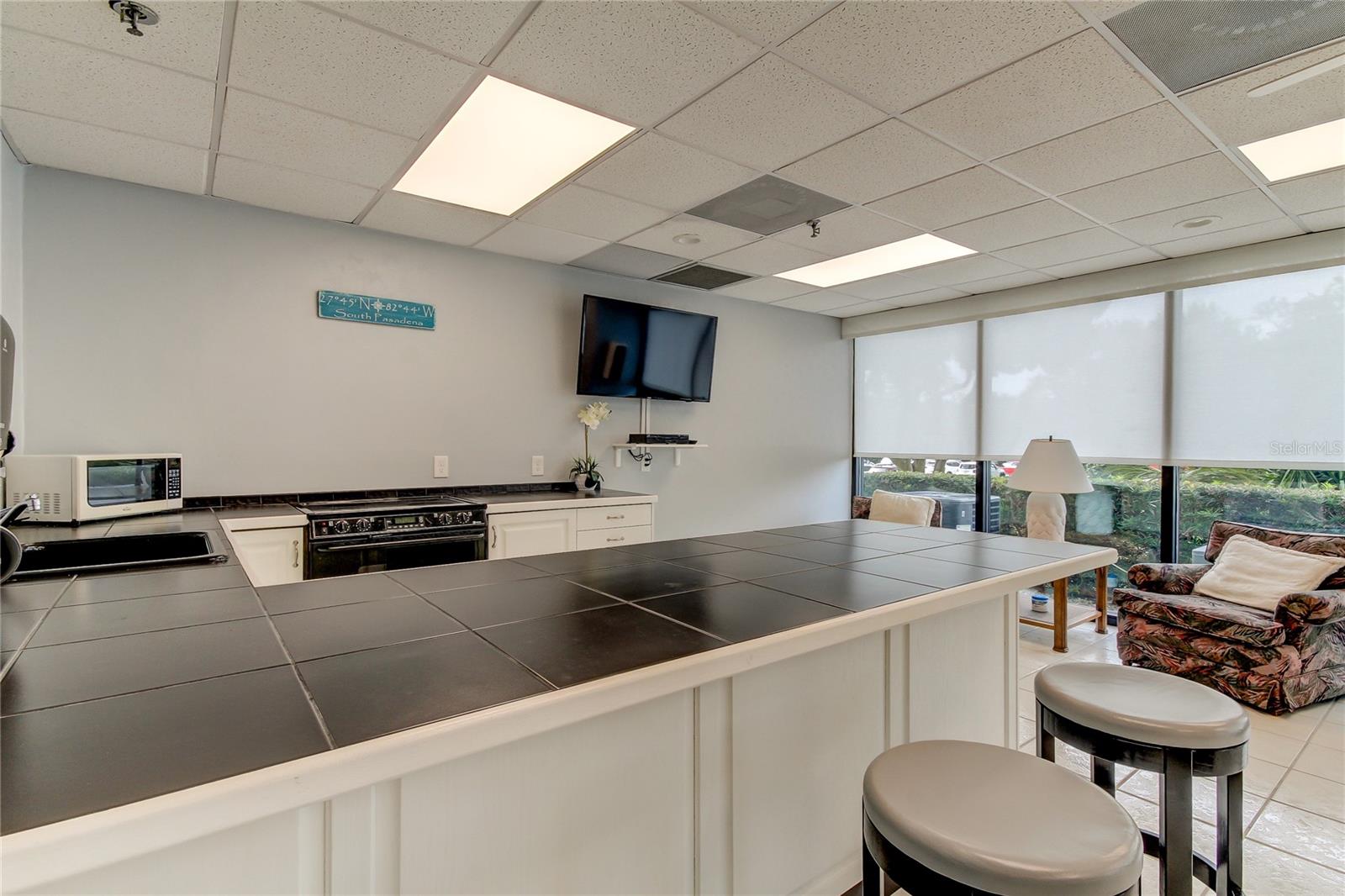7050 SUNSET DR S #208, SOUTH PASADENA, FL, 33707