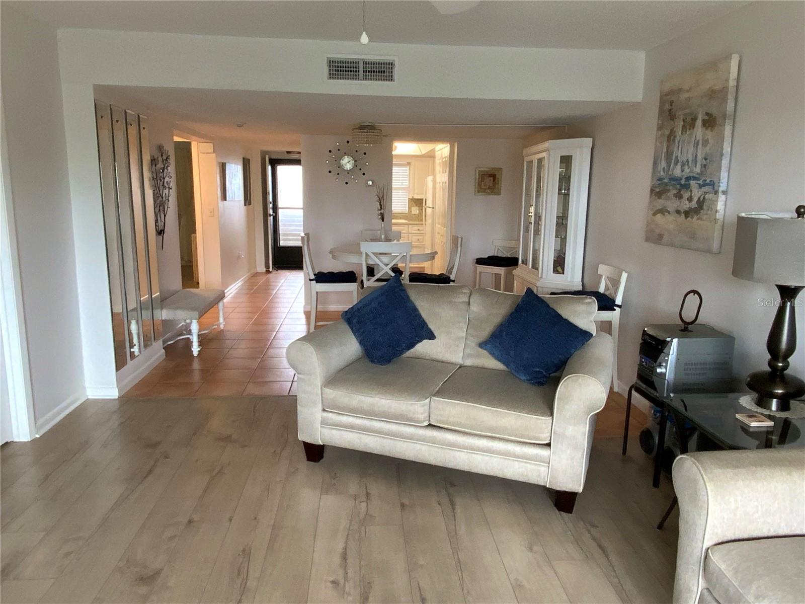 7050 SUNSET DR S #208, SOUTH PASADENA, FL, 33707