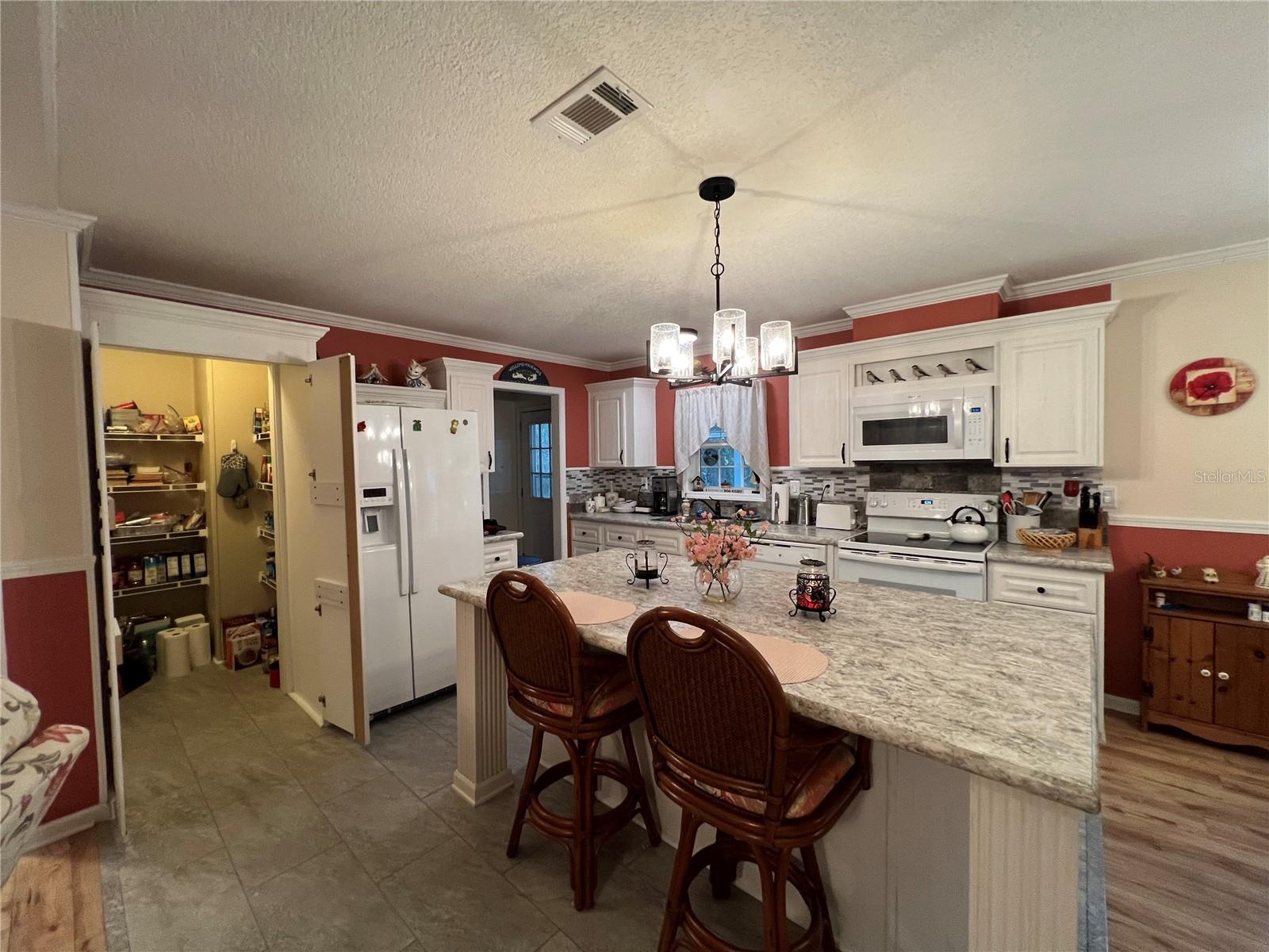 116 FOREST BLVD, WILDWOOD, FL, 34785