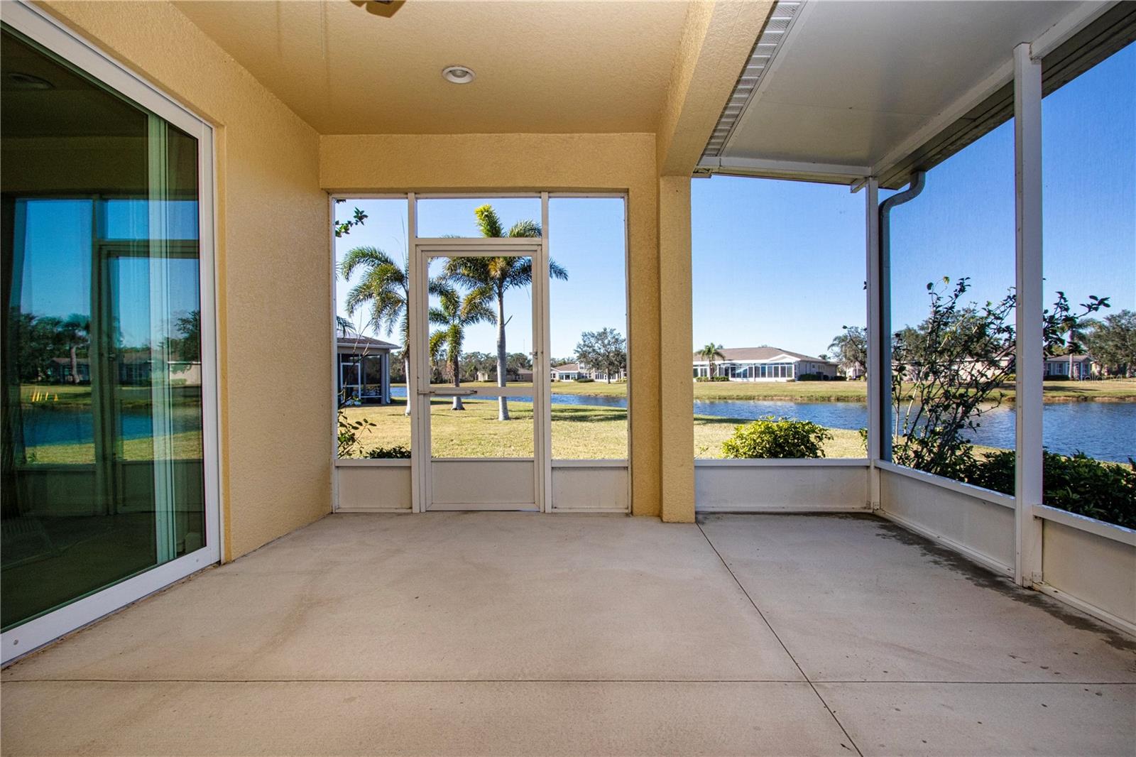 2501 SAPPHIRE GREENS LN, SUN CITY CENTER, FL, 33573