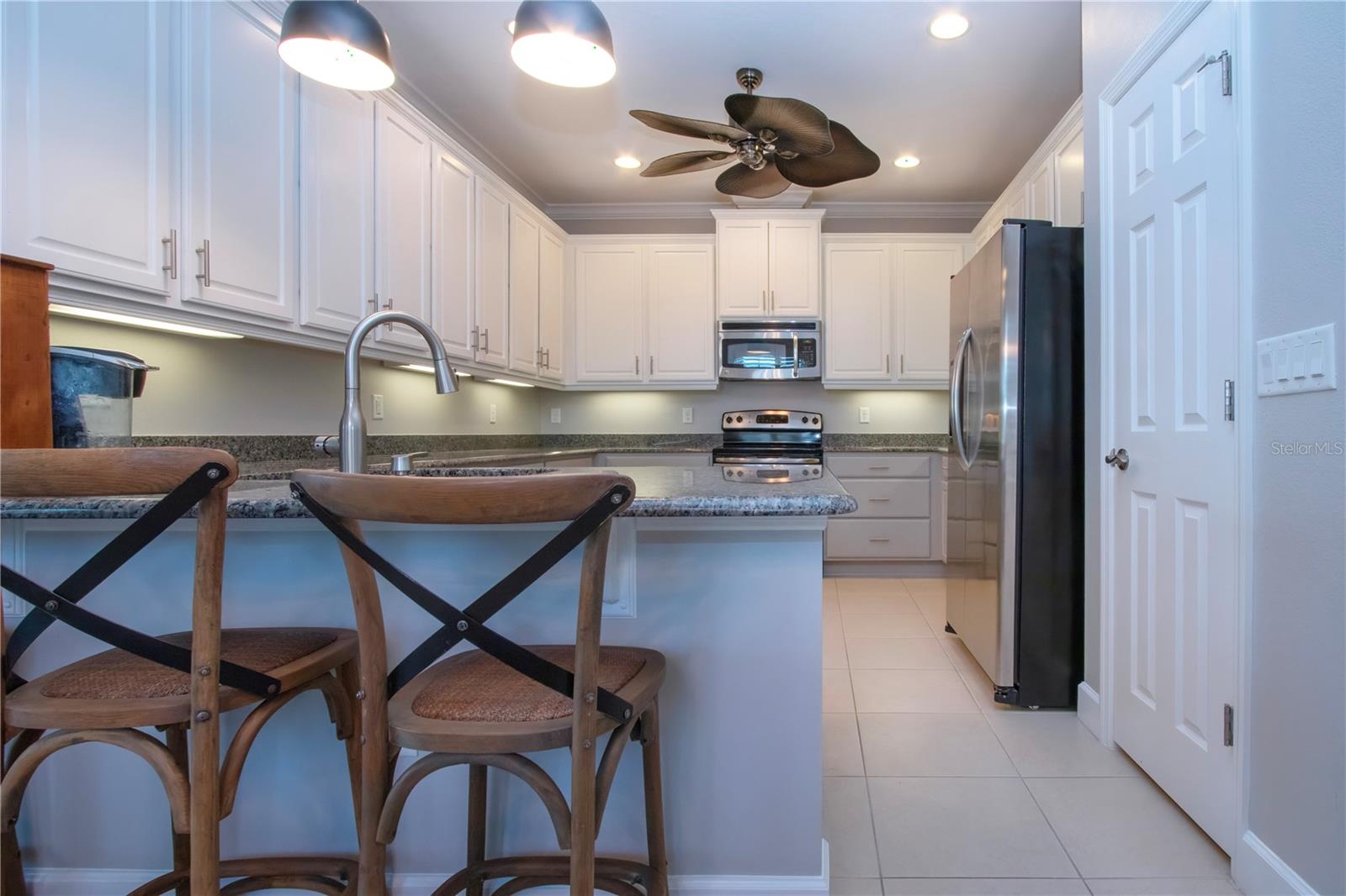 2501 SAPPHIRE GREENS LN, SUN CITY CENTER, FL, 33573