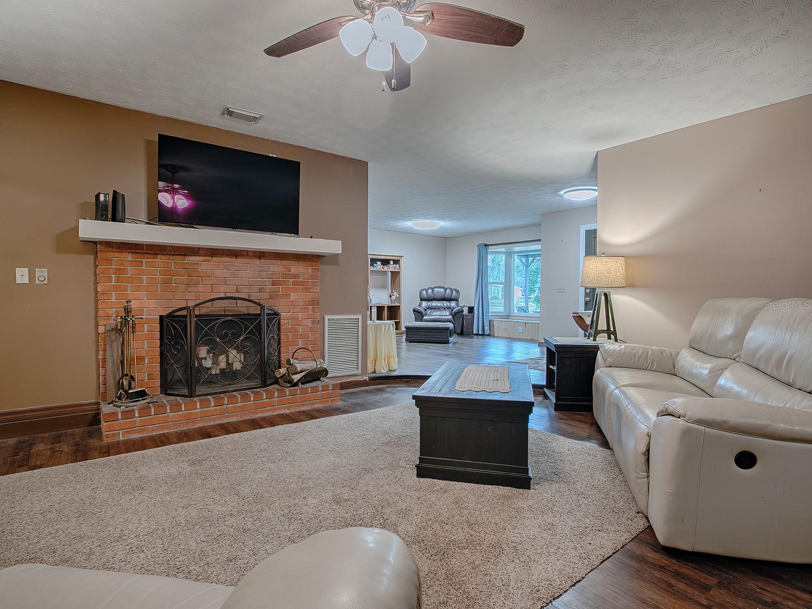 1029 CR 452A, LAKE PANASOFFKEE, FL, 33538