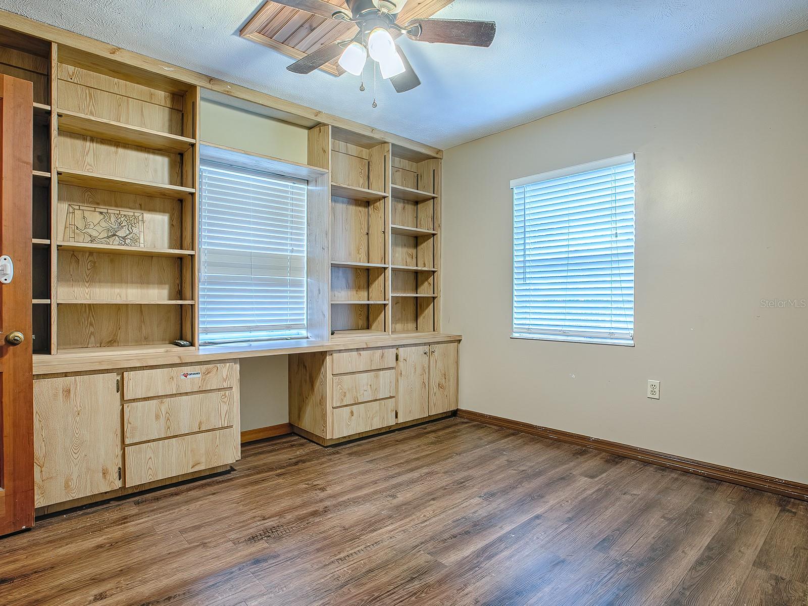 1029 CR 452A, LAKE PANASOFFKEE, FL, 33538