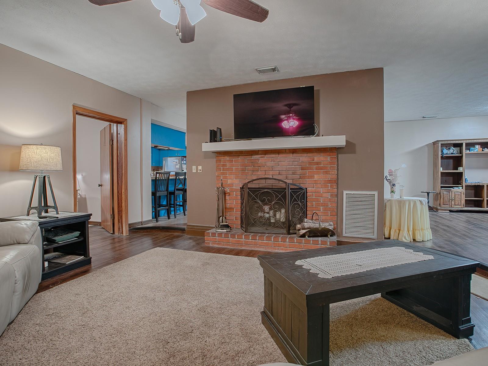 1029 CR 452A, LAKE PANASOFFKEE, FL, 33538