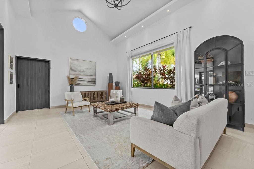 PR9111181 Property Photo