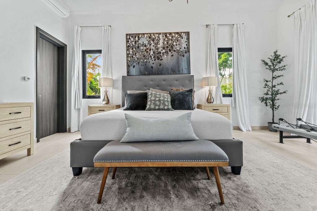 PR9111181 Property Photo