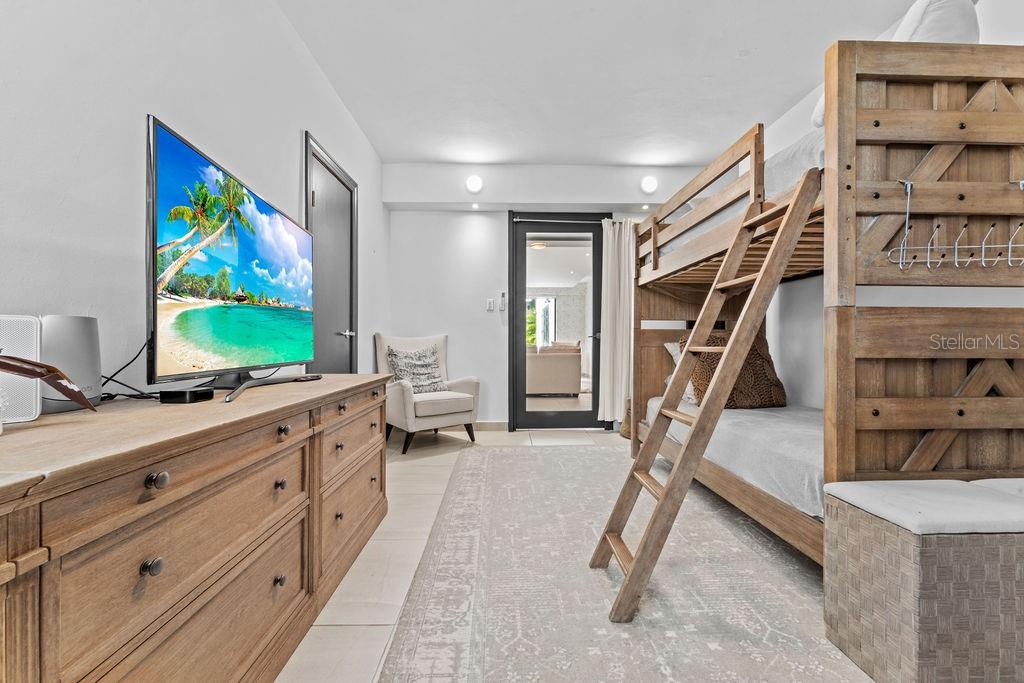 PR9111181 Property Photo