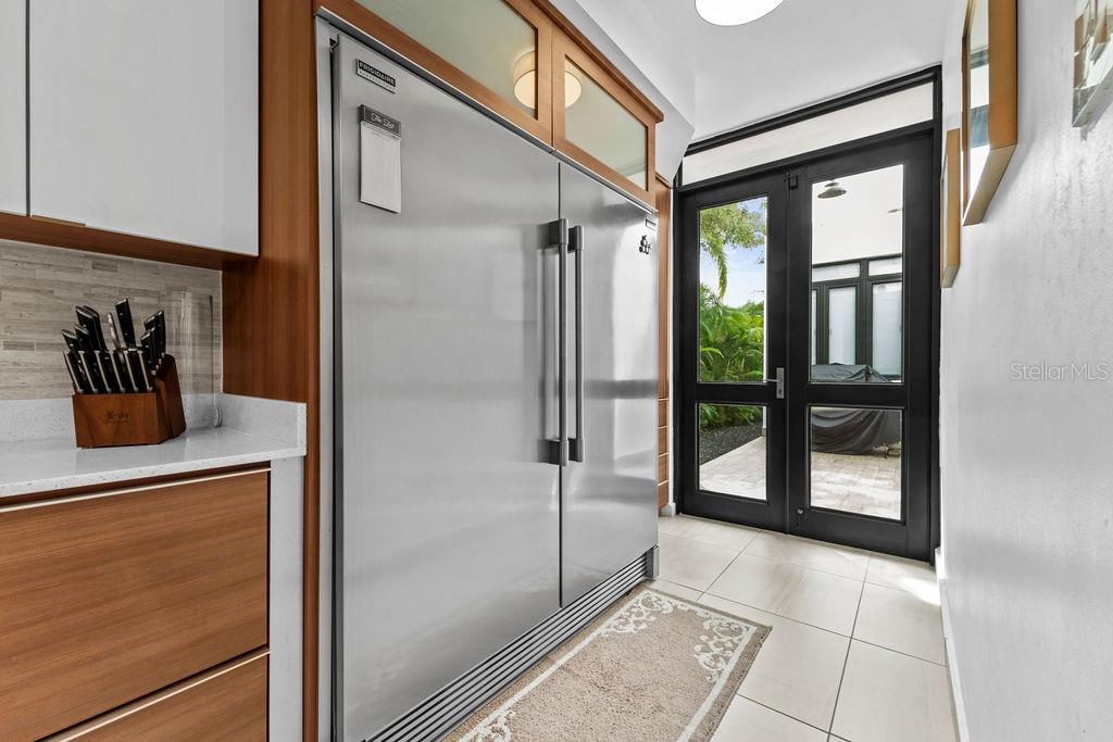 PR9111181 Property Photo