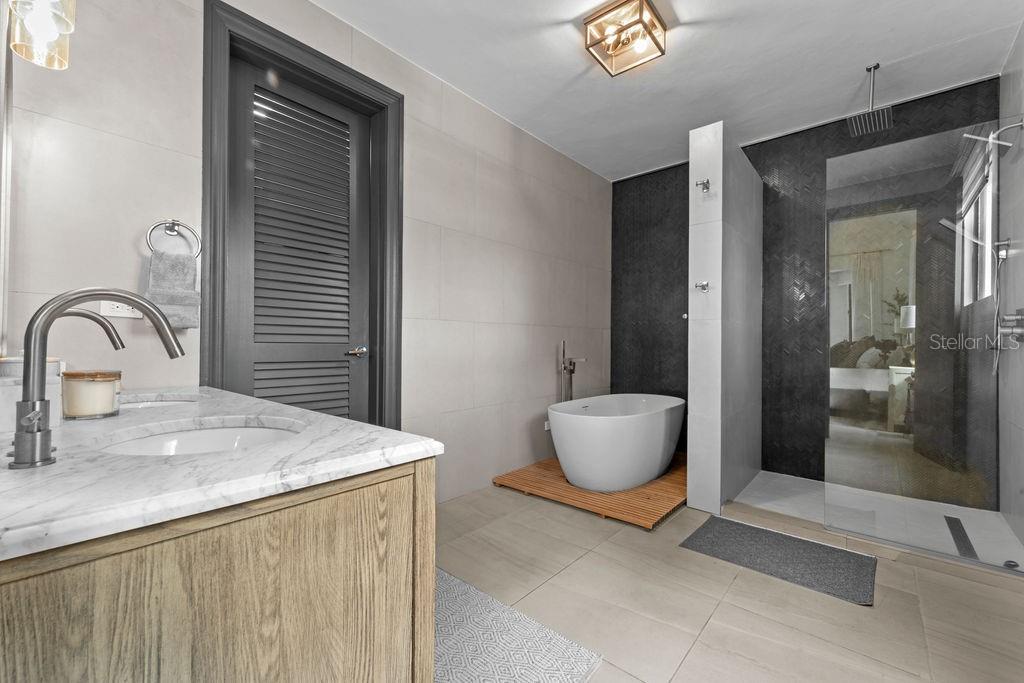 PR9111181 Property Photo