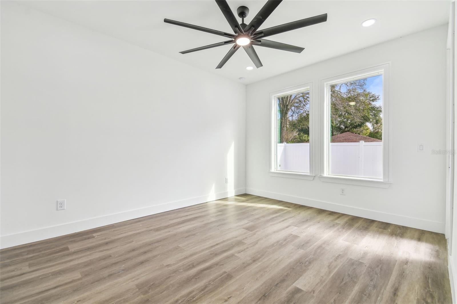 7711 N ORLEANS AVE, TAMPA, FL, 33604