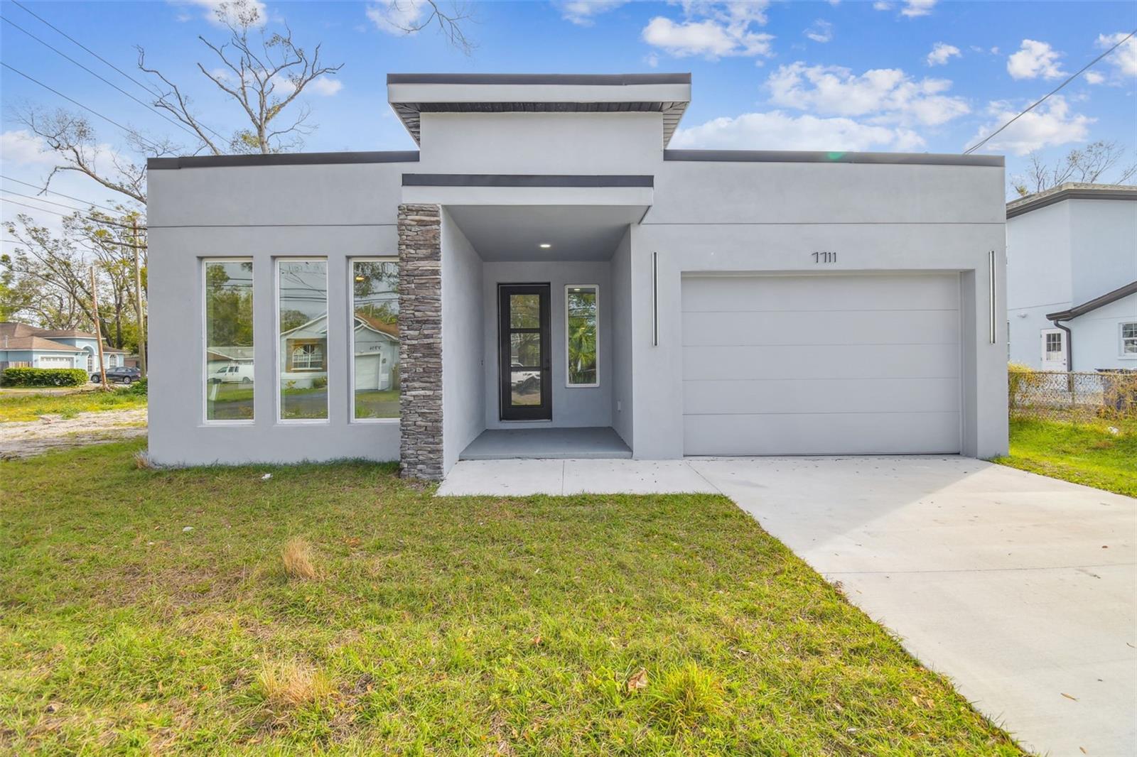 7711 N ORLEANS AVE, TAMPA, FL, 33604