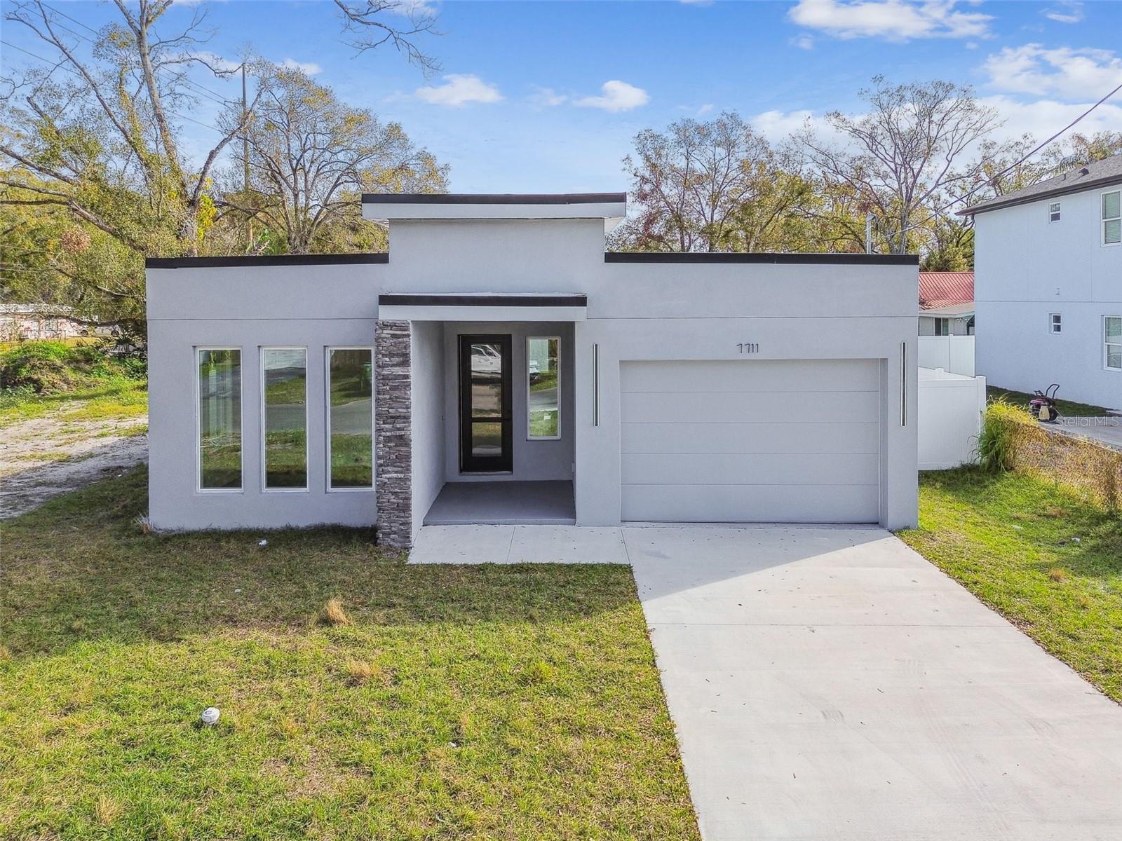 7711 N ORLEANS AVE, TAMPA, FL, 33604