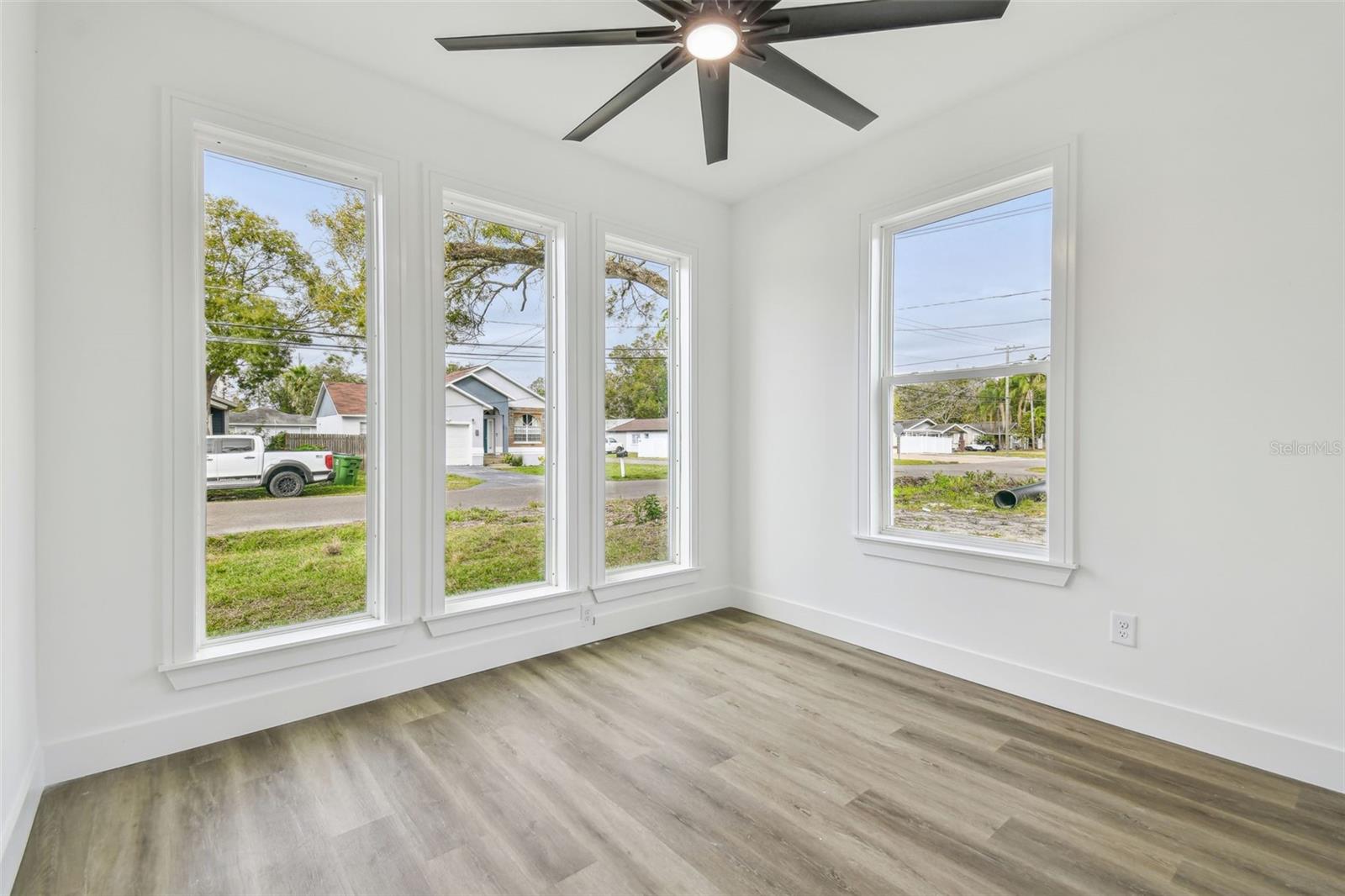 7711 N ORLEANS AVE, TAMPA, FL, 33604