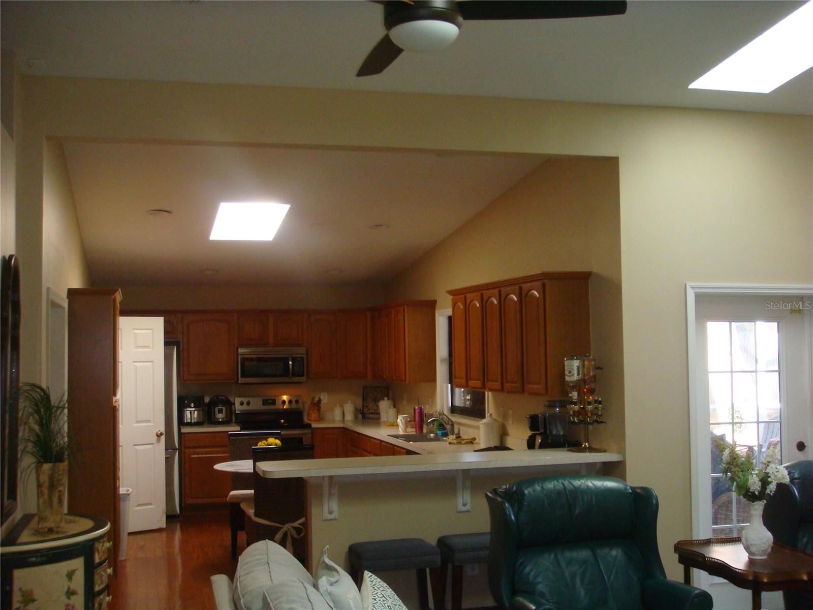 960 LAKEWOOD DR, DUNEDIN, FL, 34698