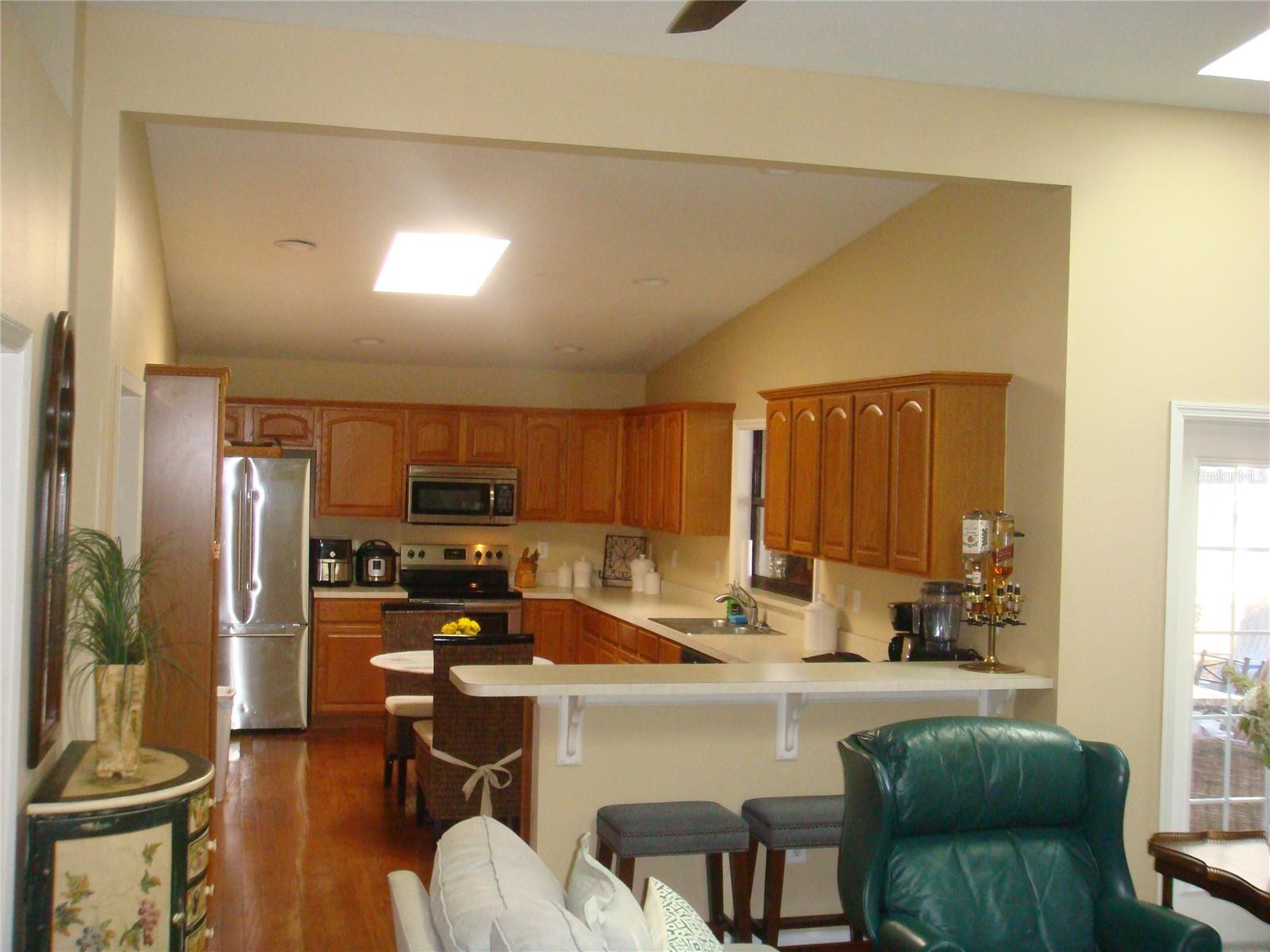 960 LAKEWOOD DR, DUNEDIN, FL, 34698