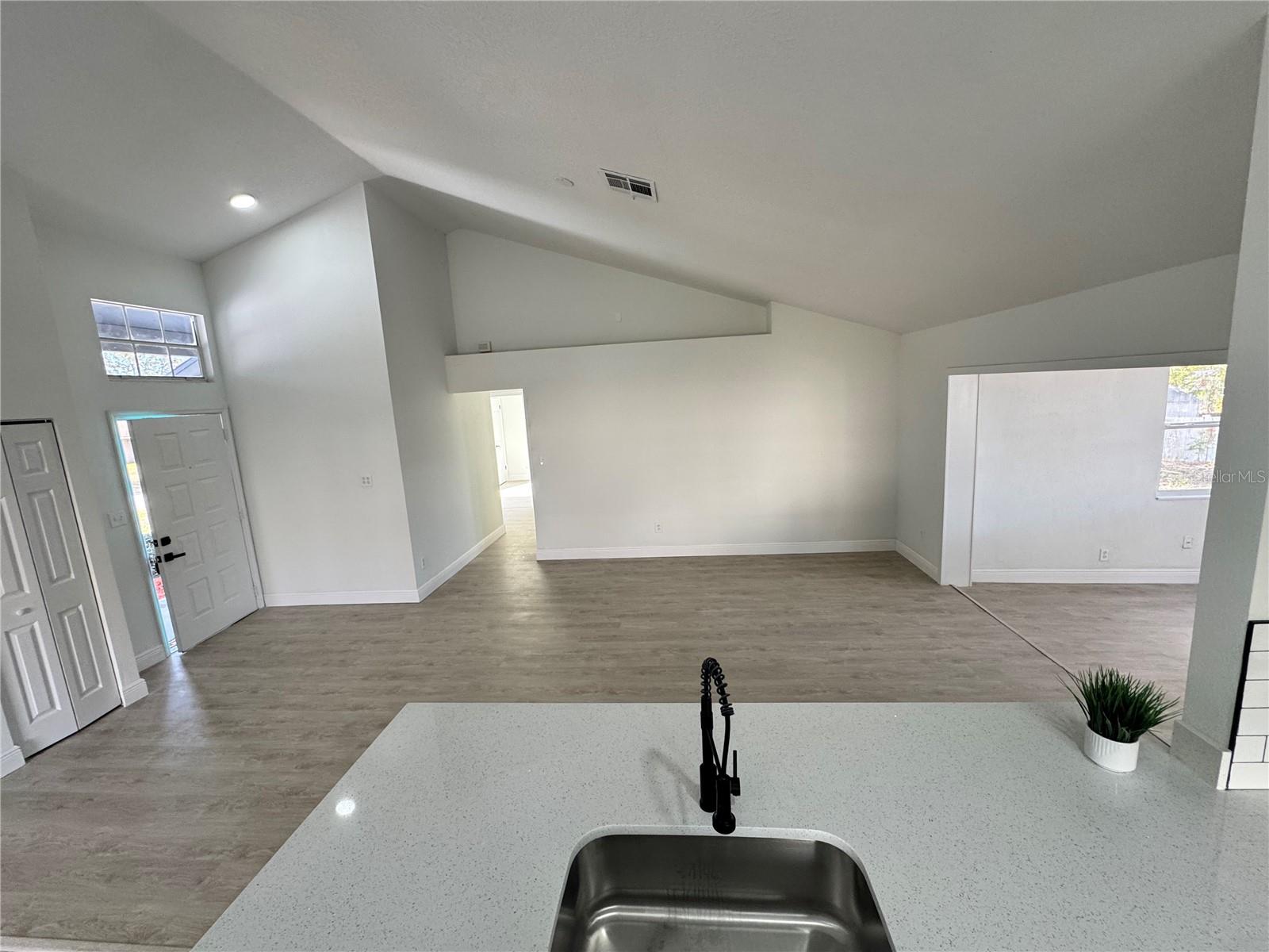 7450 CROOKED LAKE CIR, ORLANDO, FL, 32818