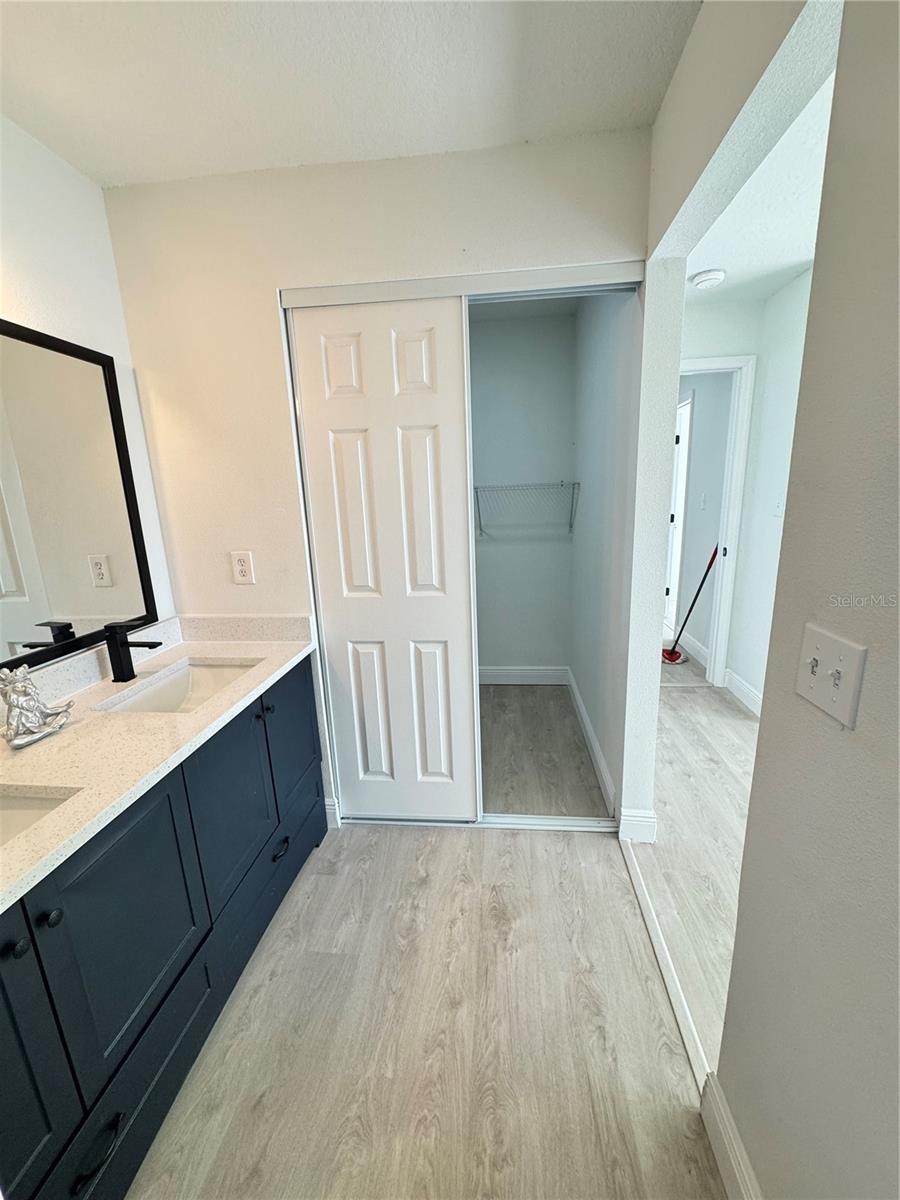 7450 CROOKED LAKE CIR, ORLANDO, FL, 32818