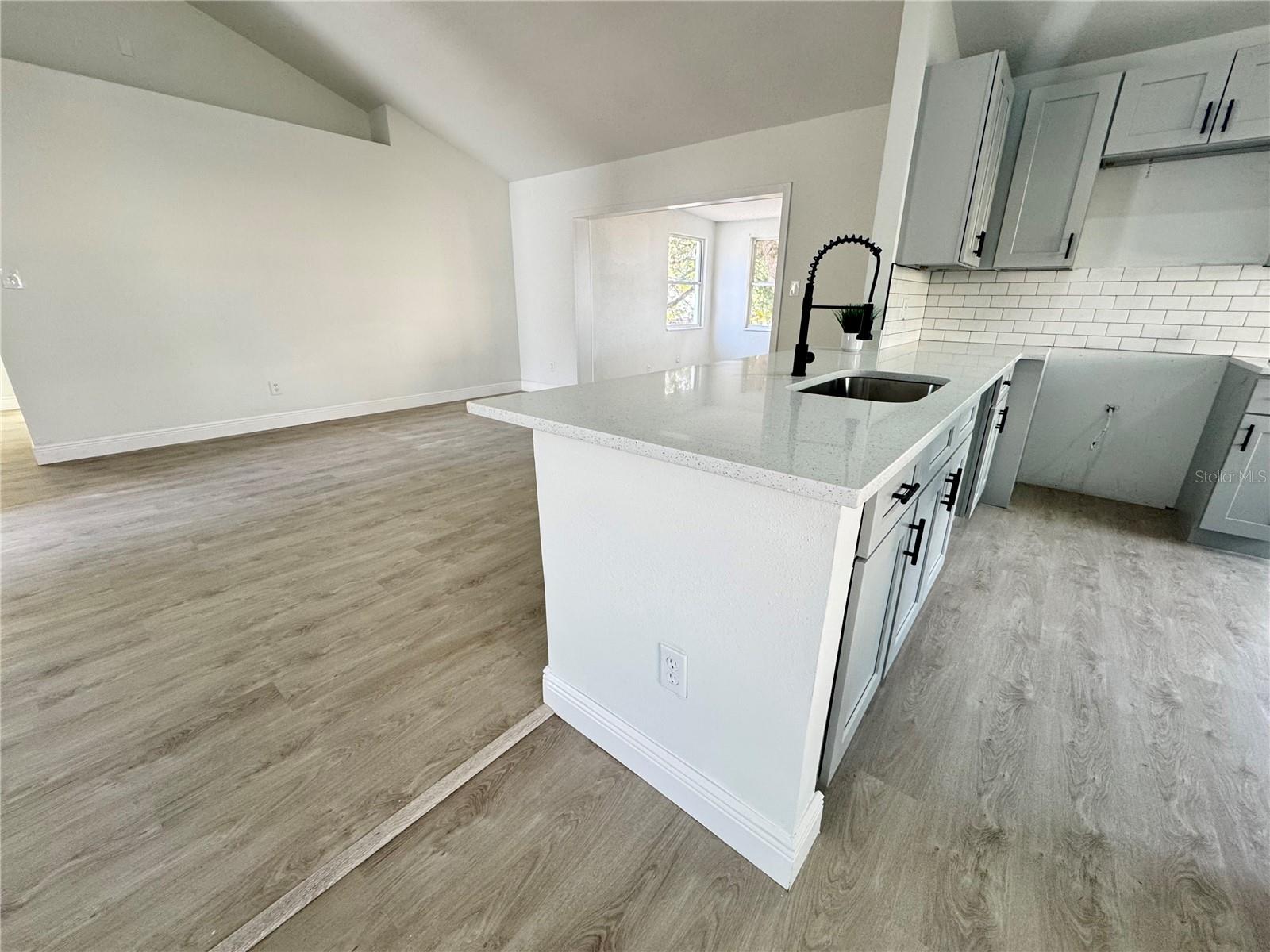 7450 CROOKED LAKE CIR, ORLANDO, FL, 32818