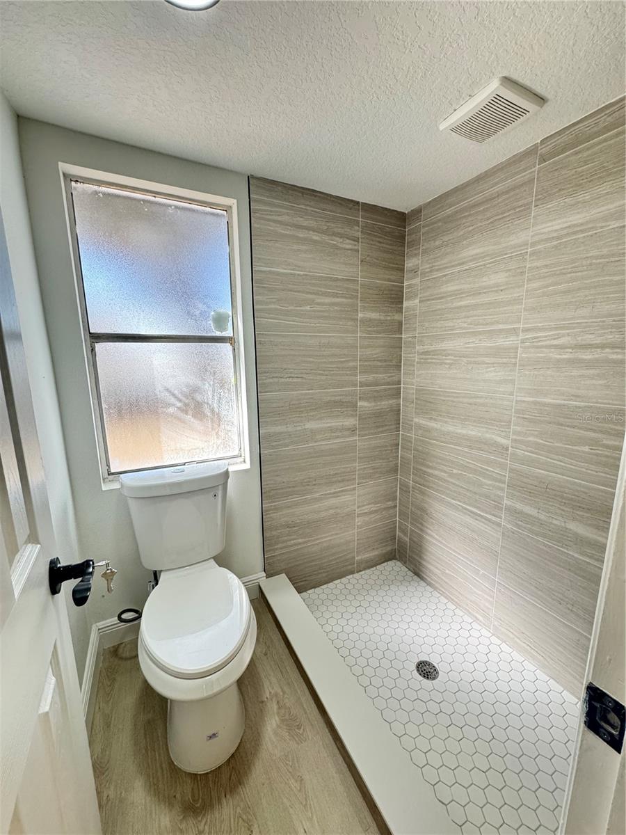 7450 CROOKED LAKE CIR, ORLANDO, FL, 32818