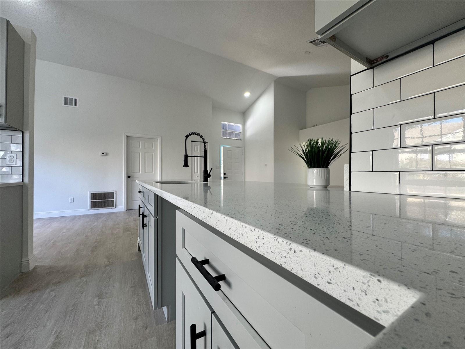 7450 CROOKED LAKE CIR, ORLANDO, FL, 32818